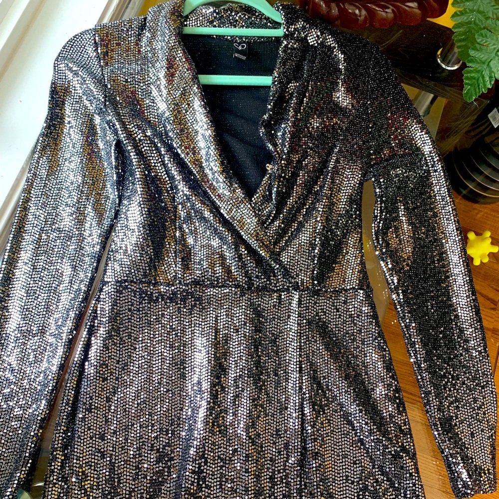 Pants& jumpsuit black sequined v neck